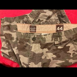 Redhead 44 in waist cargo shorts